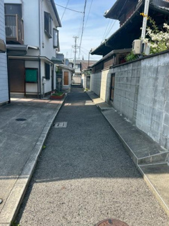 【前面道路含む現地写真】