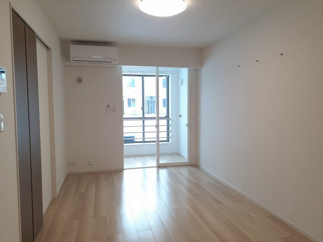 プラウド　横田Ⅲの居間・リビング|使いやすいリビングです