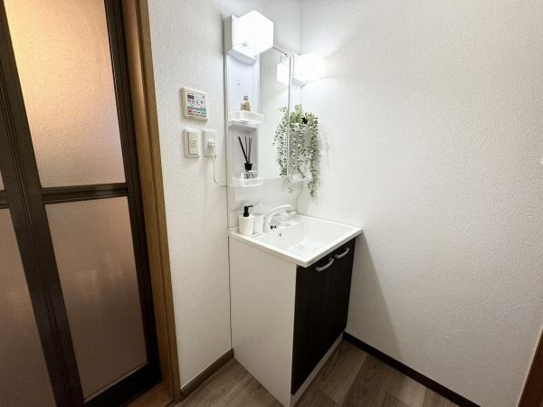 【独立洗面台】