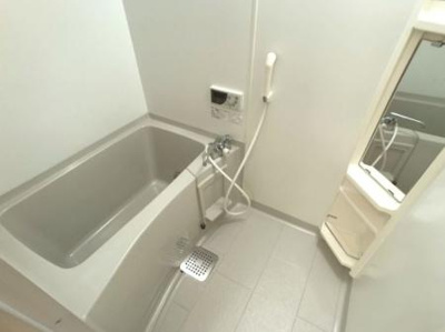 【浴室】 | グレースセレノ小山 | 写真は入居前の過去のものです