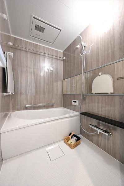 パストラーレ天理の浴室|■現地撮影写真■清潔感のある明るい浴室です！