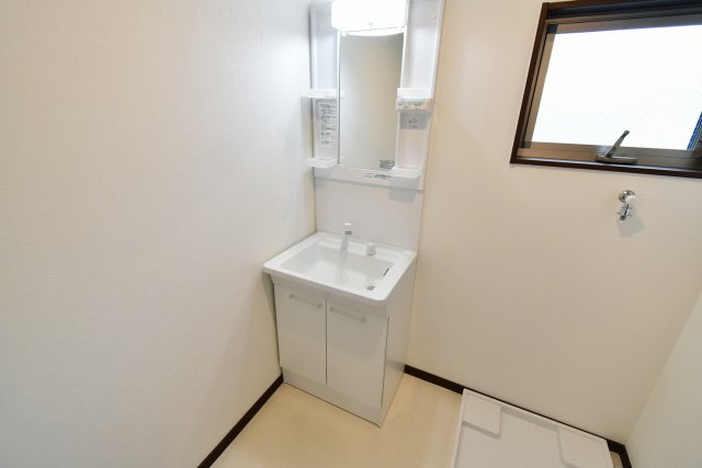 CROUD甲子園里中町の洗面所|パウダールーム