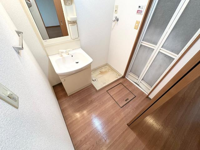 サンシャイン・ＫＡＴＳＵＴＡの洗面所|脱衣所