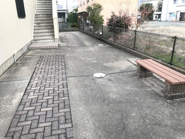 Ｌａ　ｆｒｏｎｔｅｒａの外観|外観写真（昼）