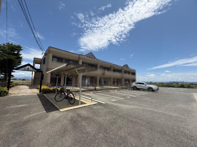 ラ・ファミーユ　ＨＡ