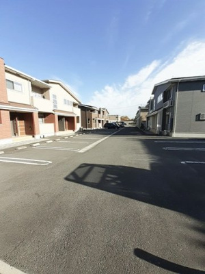 【駐車場】 | ラポームメゾンⅢ