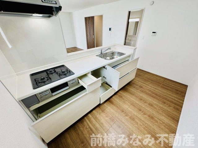 前橋市天川大島町　A号棟(全２棟)　ハートフルタウン　新築建売分譲の独立洗面台|独立洗面化粧台が付いています