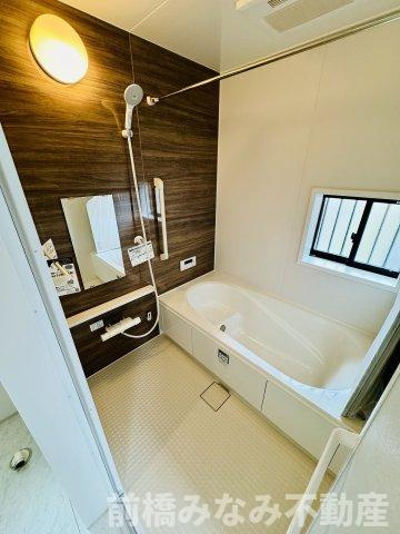 前橋市天川大島町　A号棟(全２棟)　ハートフルタウン　新築建売分譲の玄関|ゆったりとした玄関です