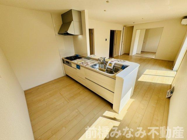 前橋市茂木町第3　２号棟(全８棟)　リーブルガーデン　新築建売分譲のキッチン|きれいなキッチンです