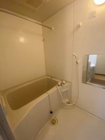 レオネクスト南町田第２の浴室