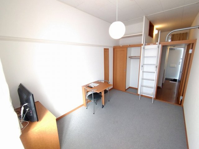 レオパレスＣｅｄｒｅのその他|現況優先(１階はフローリング仕様)