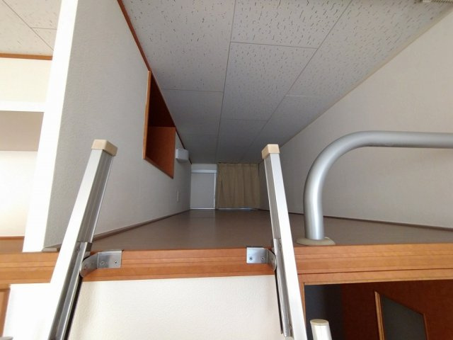 レオパレスＣａｓａ１０の内装|ロフト付き