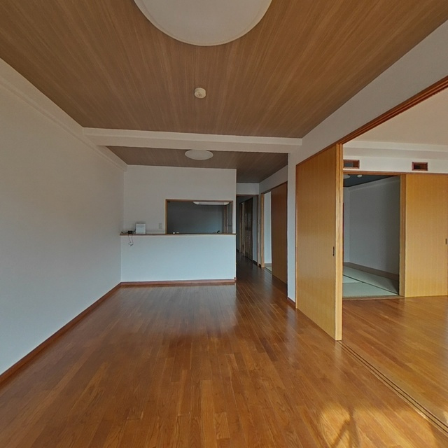 岐阜市正木北町のアパートの居間・リビング