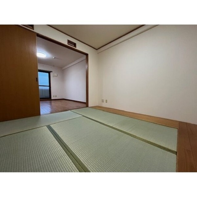 岐阜市正木北町のアパートの内装