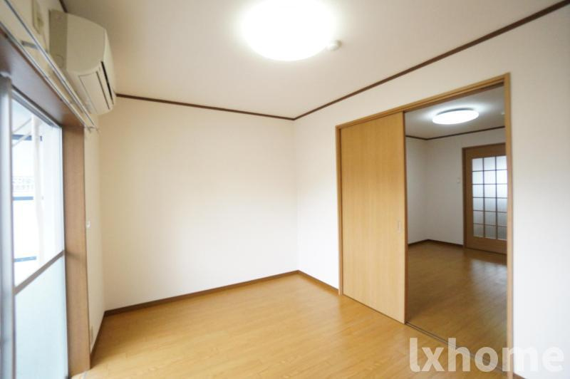 むつみマンションの居間・リビング|ゆったりとした居間です