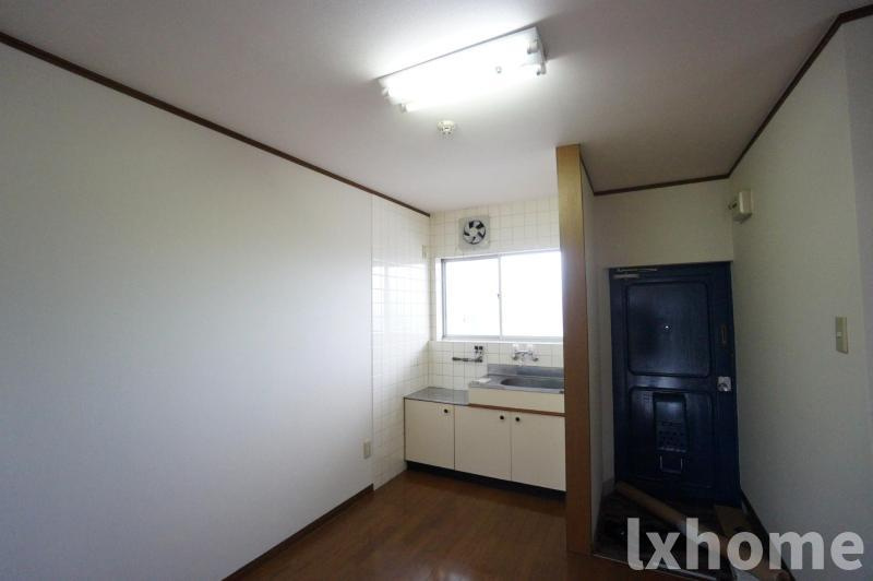 むつみマンションの玄関|収納もある玄関です