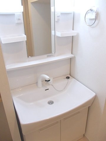 ヴァーレンスＣの洗面所