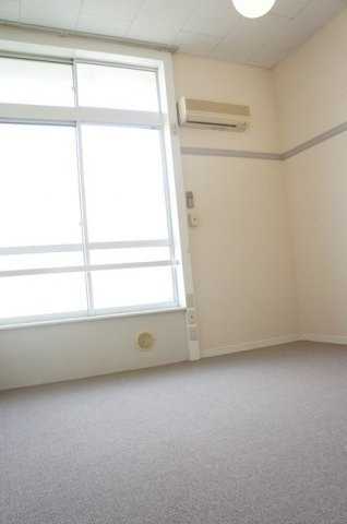 レオパレスジニアの居間・リビング|設備・仕様は号室により異なる為、現況を優先致します。