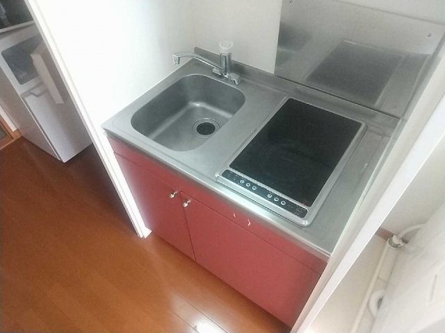 レオパレスグランパルク小柳のキッチン