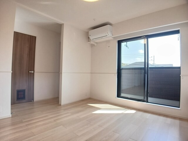 メゾンブランシェの居間・リビング