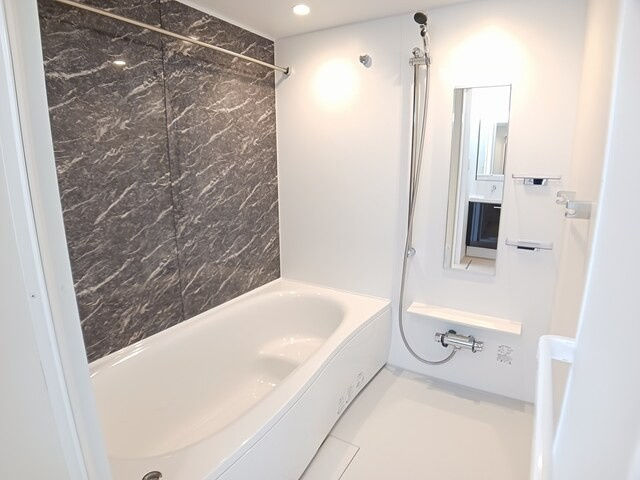 メゾンブランシェの浴室