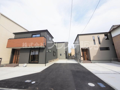 【居間・リビング】 | 大和郡山市東岡町の新築一戸建 全３区画 | 2 号地リビング完成イメージ／ＬＤＫは広々１８帖！南向きです♪※モデルハウスあり