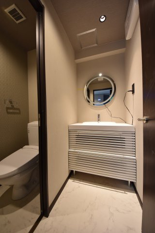 ブエナビスタ上町の洗面所|スペースが確保できる洗面所です