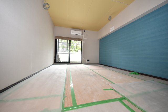 ブエナビスタ上町の居間・リビング|こちらの居間で趣味の時間をお楽しみください