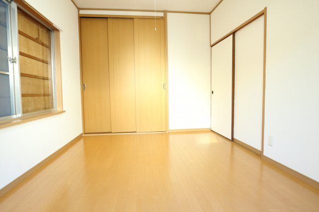 北舞子1丁目貸家の洋室