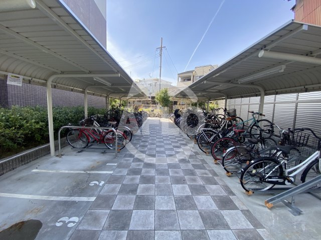 オリエンテムの外観パース|オリエンテム　駐輪場