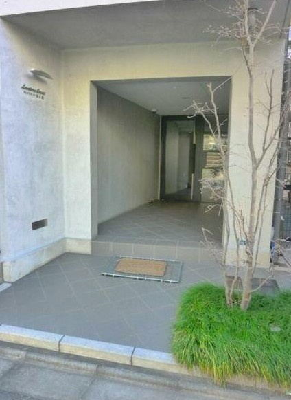 【エントランス】