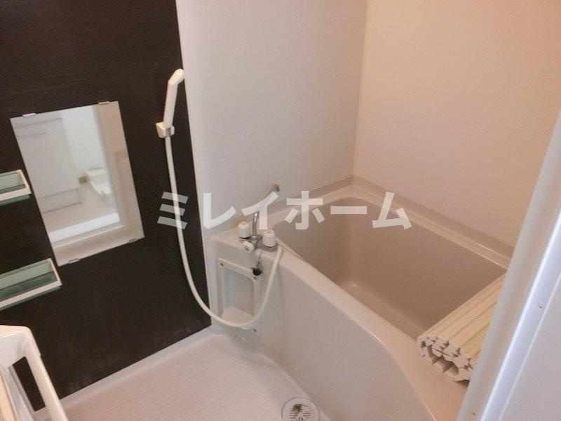 カーサ大井倉田の浴室