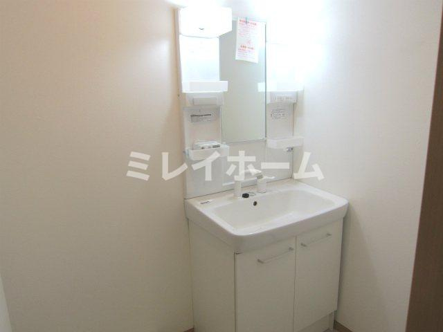 カーサ大井倉田の洗面所