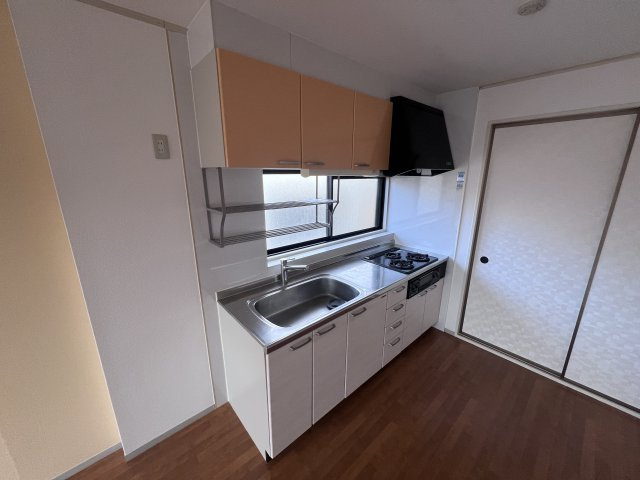 CASA IZUMI B棟のキッチン|システムキッチン