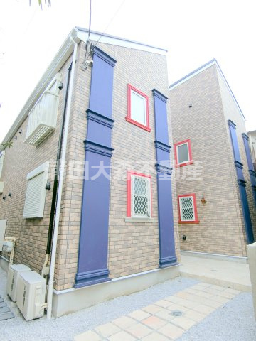 ハーミットクラブハウス京急蒲田の外観|2018年1月築　在来工法の木造2階建て総戸数7戸
東京都大田区大森中3丁目　京浜急行本線梅屋敷駅徒歩8分、京急蒲田駅徒歩13分、大森町駅徒歩12分