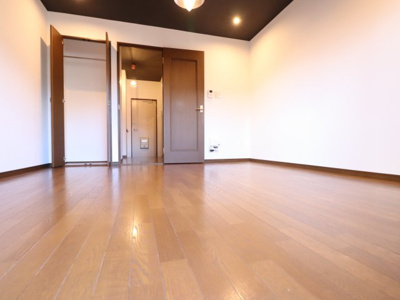 【居間・リビング】 | サニーコート１番館 | 洋室８帖