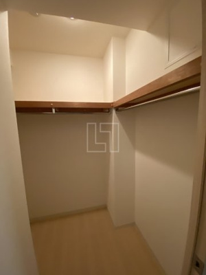 【収納】 | Ocean松屋町 | Ocean松屋町（オーシャン松屋町）　ウォークインクローゼット