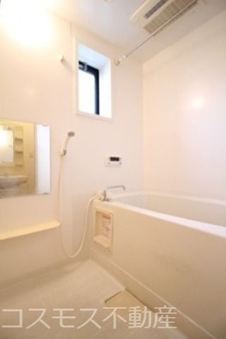 メゾンフルールの浴室