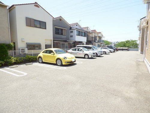 Ｓｕｎｓｅｔ　Ｃｏｕｒｔ　Ⅰの駐車場