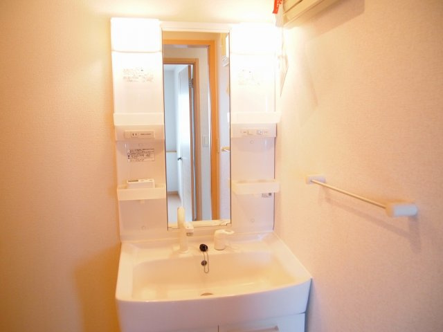 ヴィ　エレガントⅠの洗面所