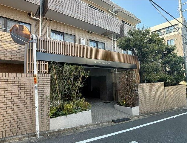 【エントランス】