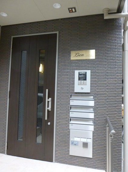 【エントランス】