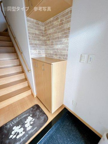 エルシティ　オリビアIIの玄関