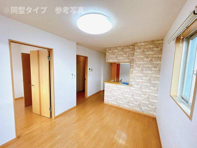 エルシティ　オリビアIIの居間・リビング