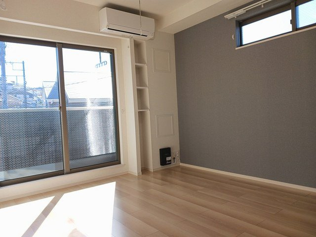 アプロディール新横浜の居間・リビング