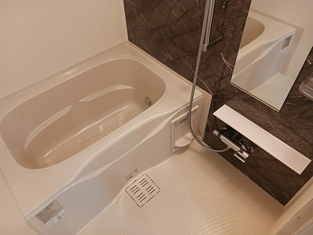 アプロディール新横浜の浴室