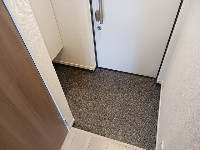 アプロディール新横浜の玄関