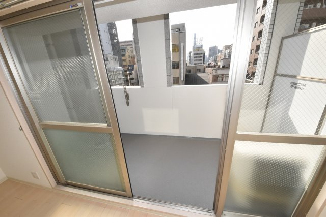 オーシャン松屋町のバルコニー