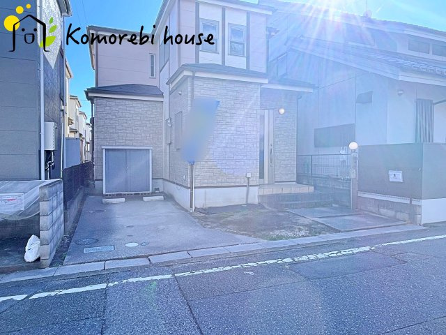 白岡市西２丁目　中古戸建の前面道路含む現地写真|11/10　撮影済み