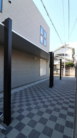 グルーブメゾン歌敷山の駐車場